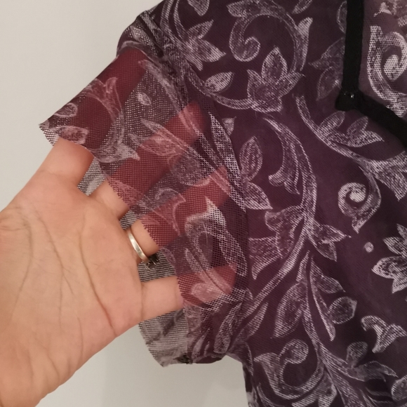 🔥 3 for $30 🔥 Grey Gauze Blouse - Picture 3 of 5